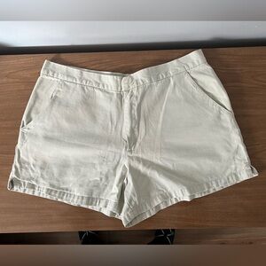 American Eagle Outfitters Women's Cream Shorts